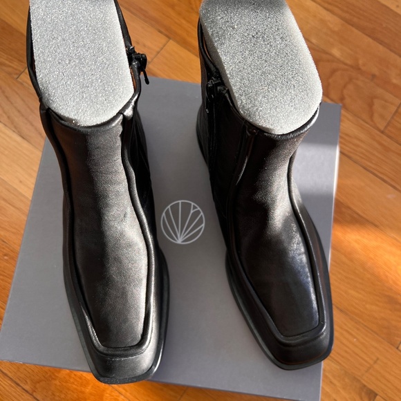 NIB: Coclico Light Boot - Picture 6 of 6